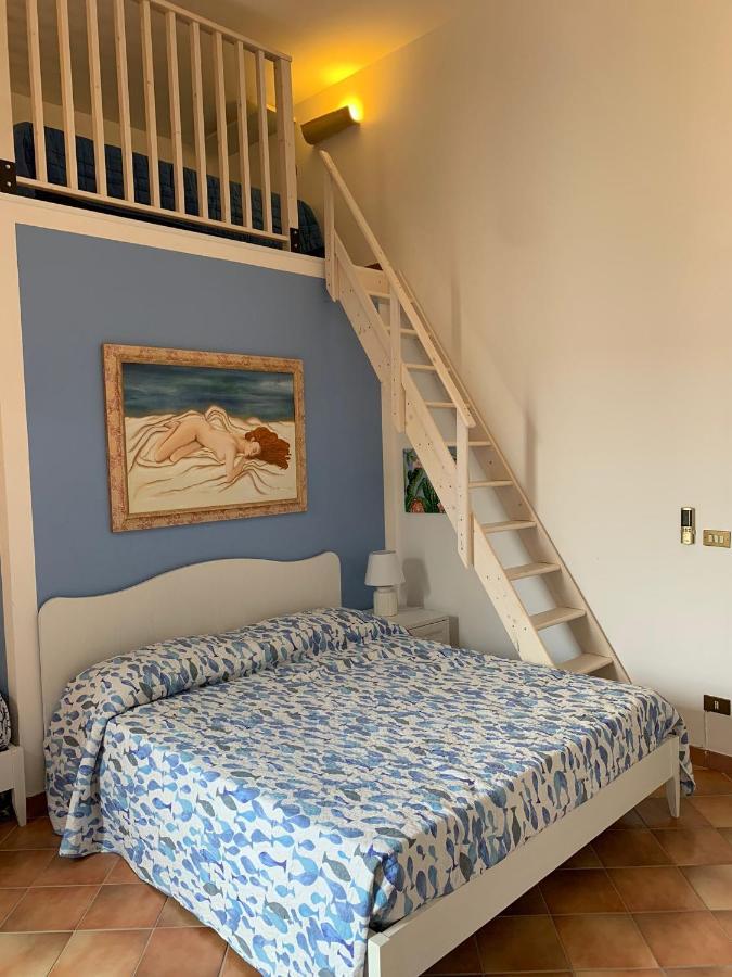 Apartment With Terraces And Private Jacuzzi - San Vito 400M From Beach San Vito Lo Capo Luaran gambar
