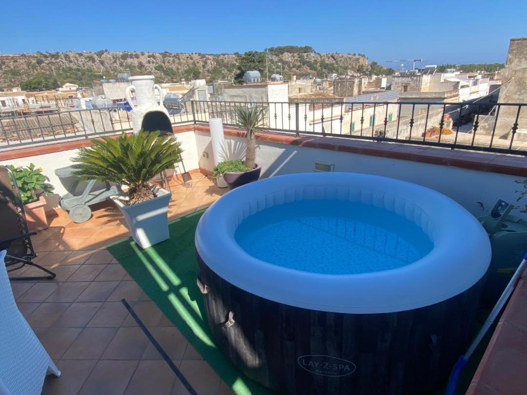 Apartment With Terraces And Private Jacuzzi - San Vito 400M From Beach San Vito Lo Capo Luaran gambar